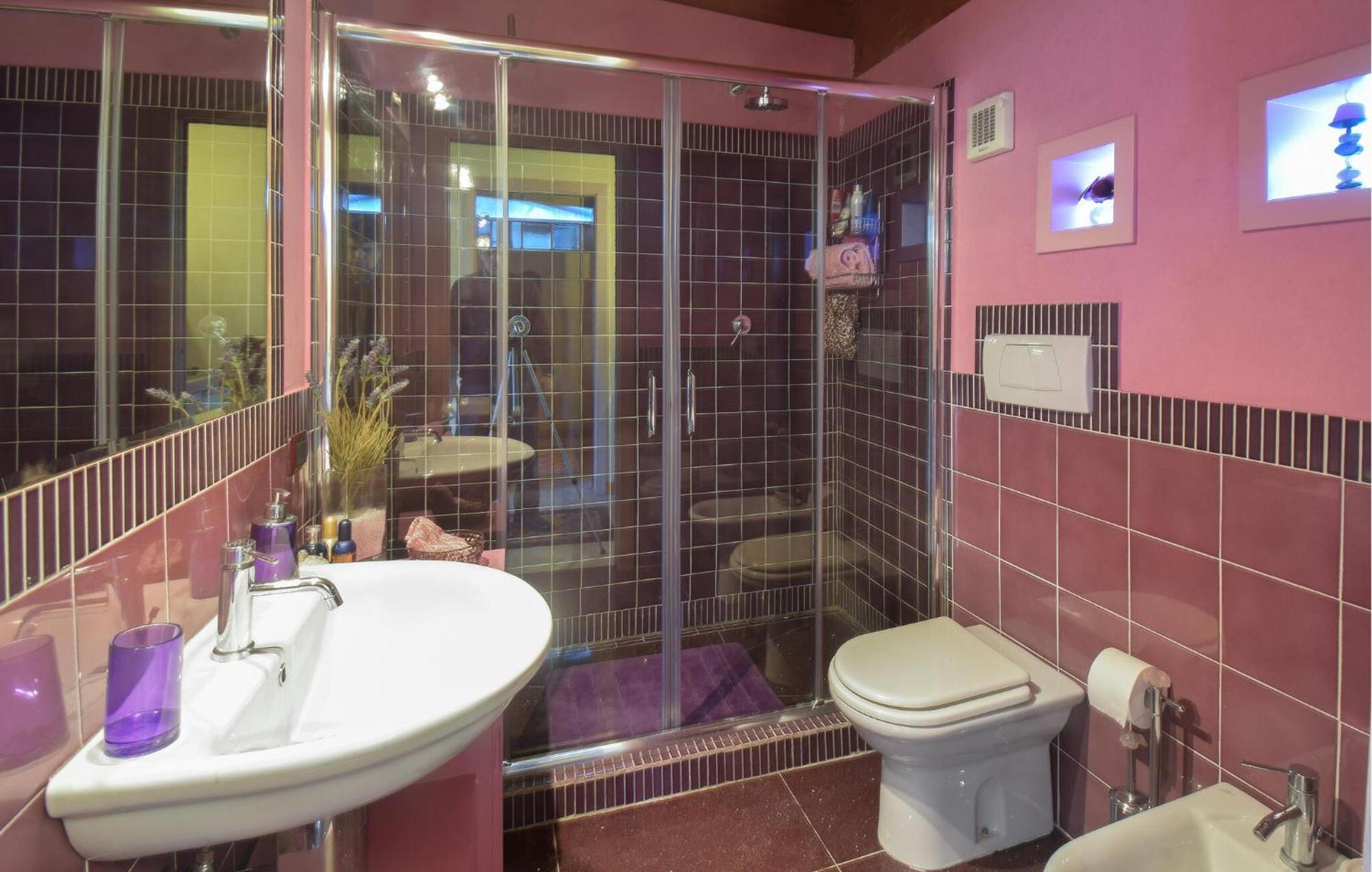Casa vacanze 6 Bedroom Awesome In Roma