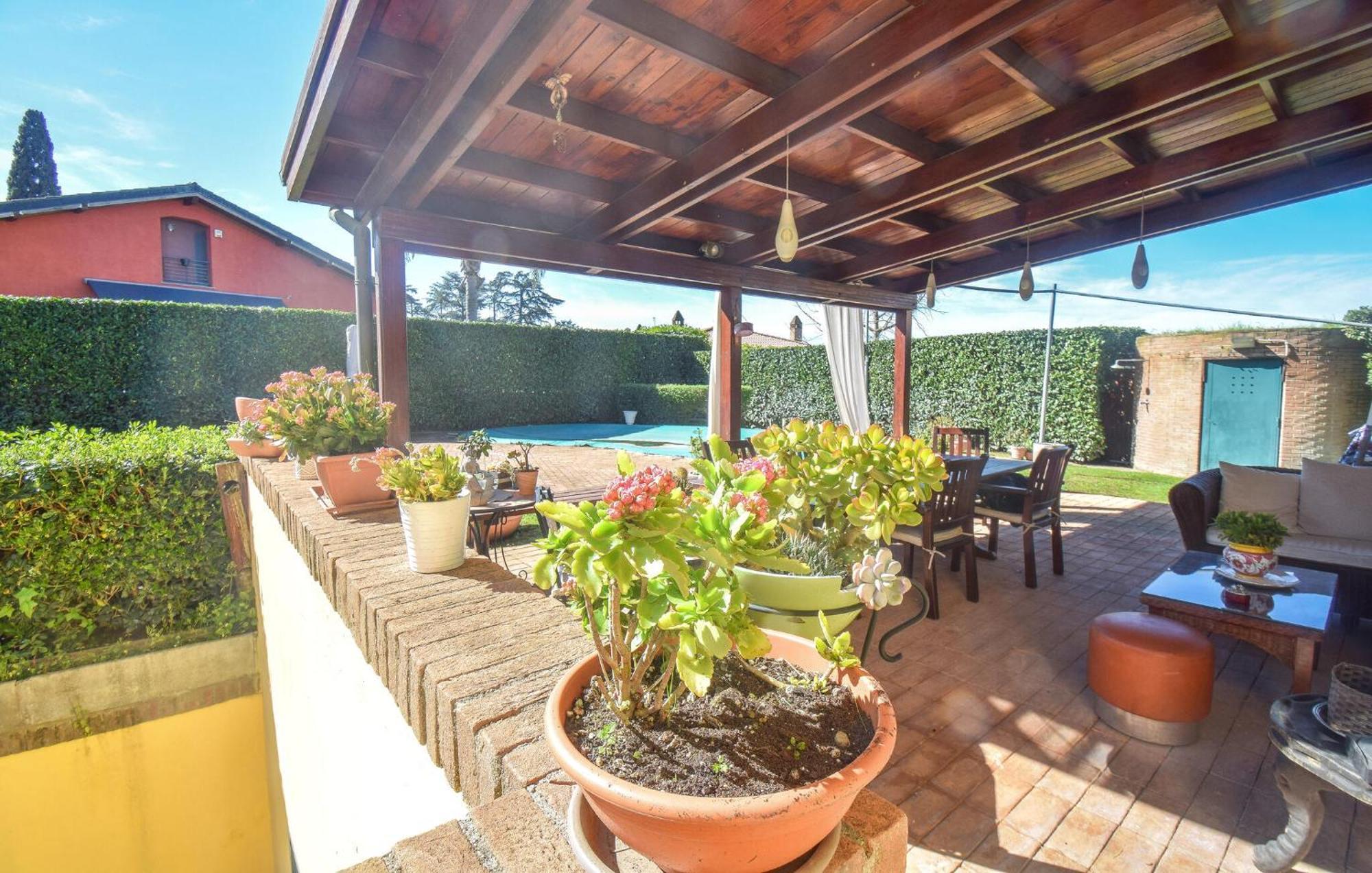 Casa vacanze 6 Bedroom Awesome In *