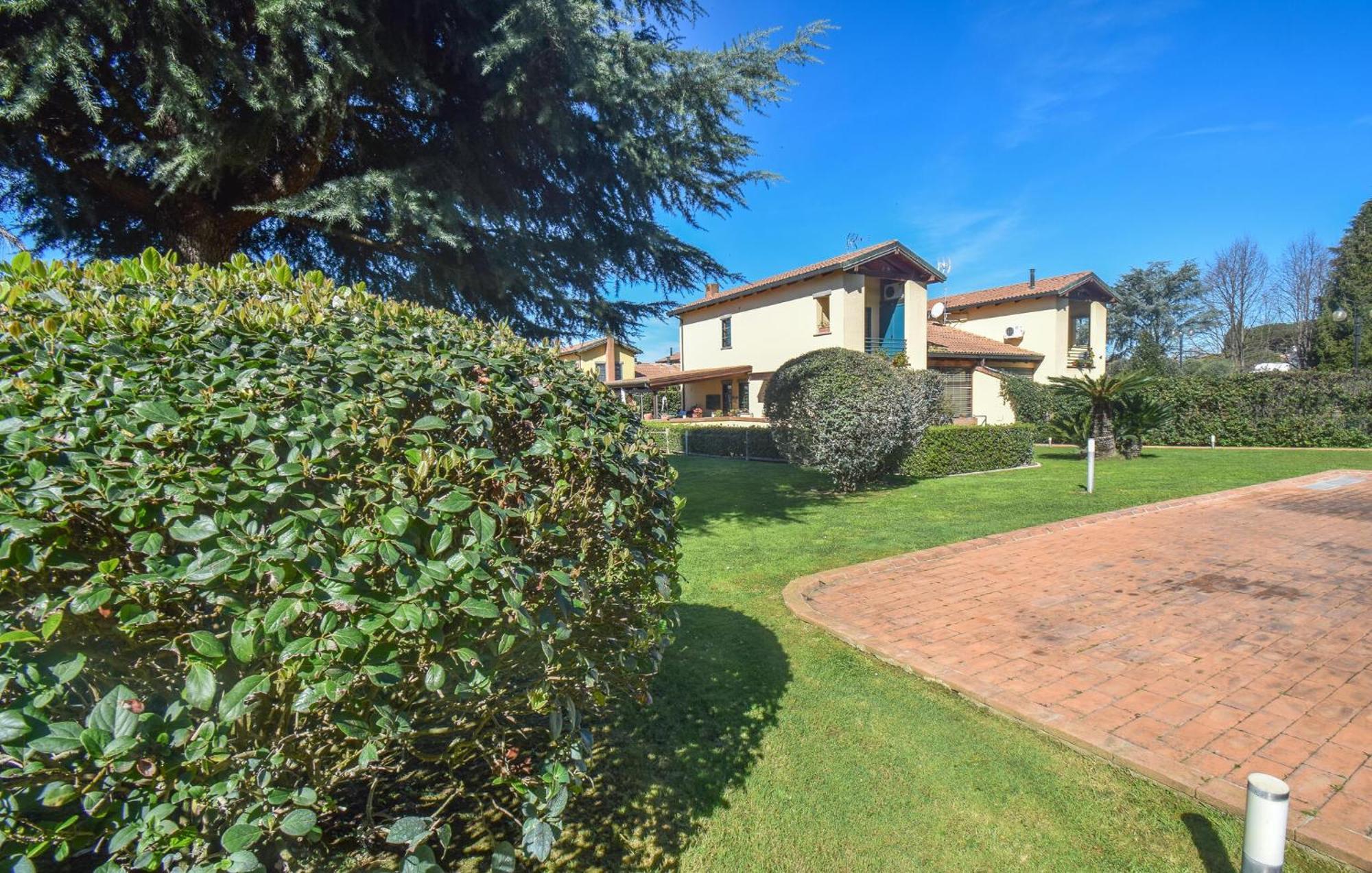 6 Bedroom Awesome In Casa vacanze *