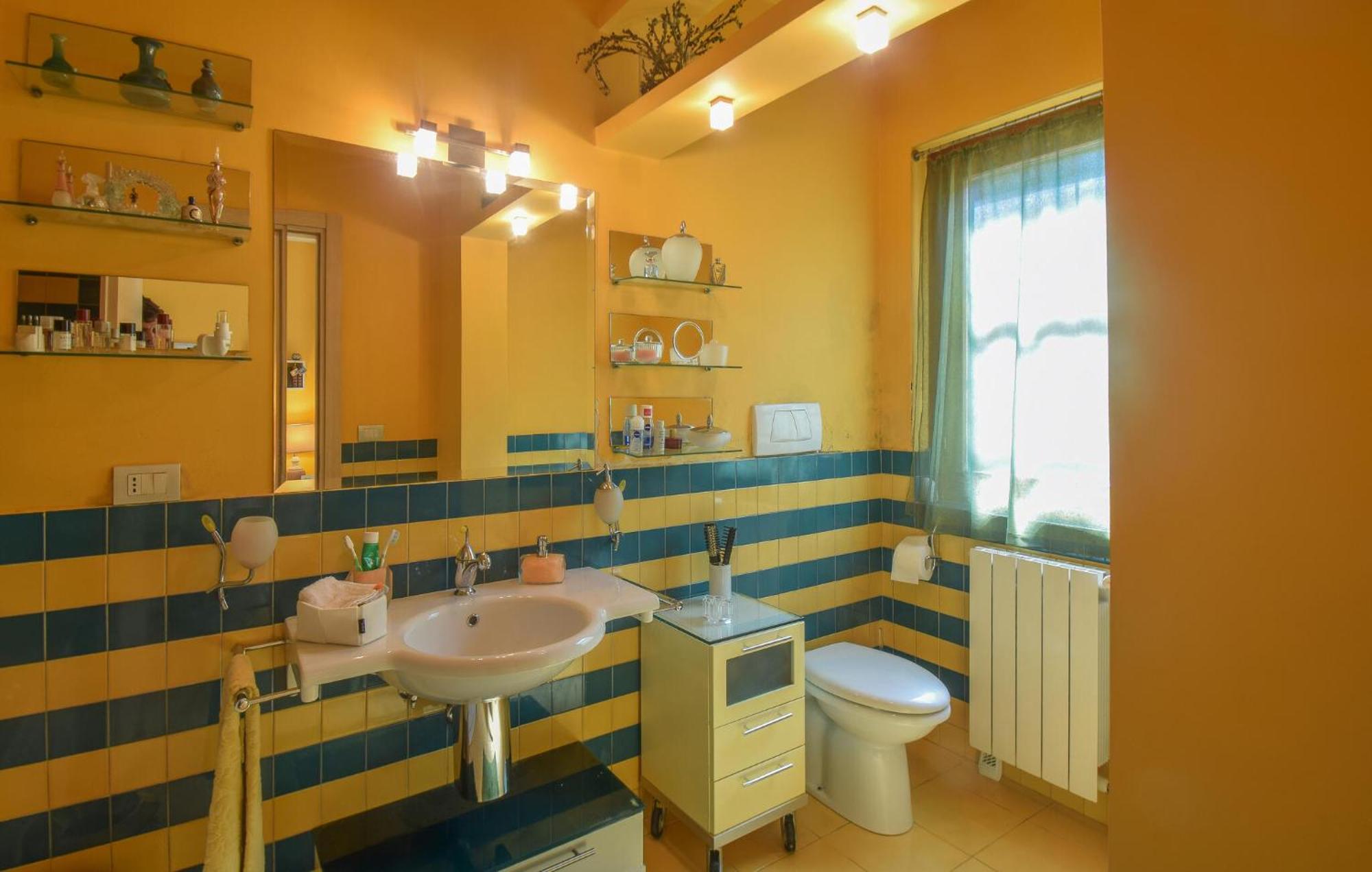 Сasa de vacaciones 6 Bedroom Awesome In *
